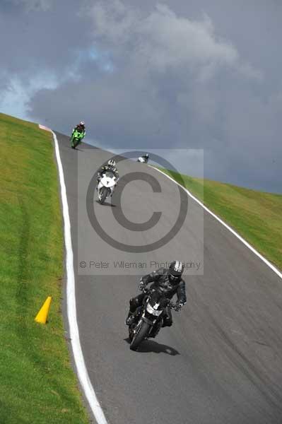 Motorcycle action photographs;cadwell;cadwell park photographs;event digital images;eventdigitalimages;motor racing louth lincolnshire;no limits trackday;peter wileman photography;trackday;trackday digital images;trackday photos