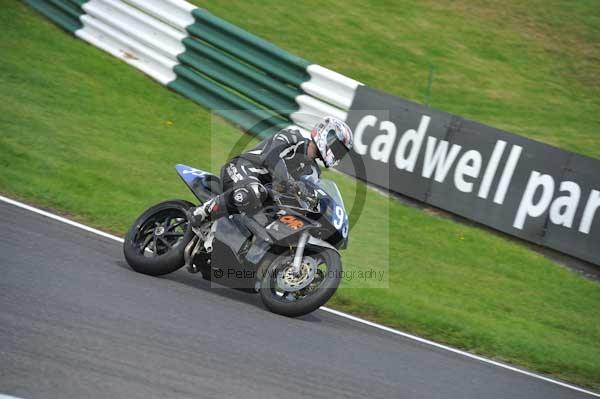 Motorcycle action photographs;cadwell;cadwell park photographs;event digital images;eventdigitalimages;motor racing louth lincolnshire;no limits trackday;peter wileman photography;trackday;trackday digital images;trackday photos