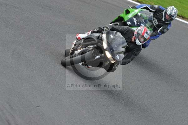 Motorcycle action photographs;cadwell;cadwell park photographs;event digital images;eventdigitalimages;motor racing louth lincolnshire;no limits trackday;peter wileman photography;trackday;trackday digital images;trackday photos