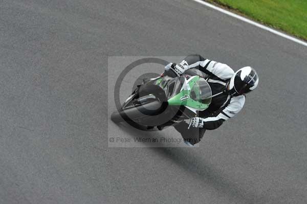 Motorcycle action photographs;cadwell;cadwell park photographs;event digital images;eventdigitalimages;motor racing louth lincolnshire;no limits trackday;peter wileman photography;trackday;trackday digital images;trackday photos