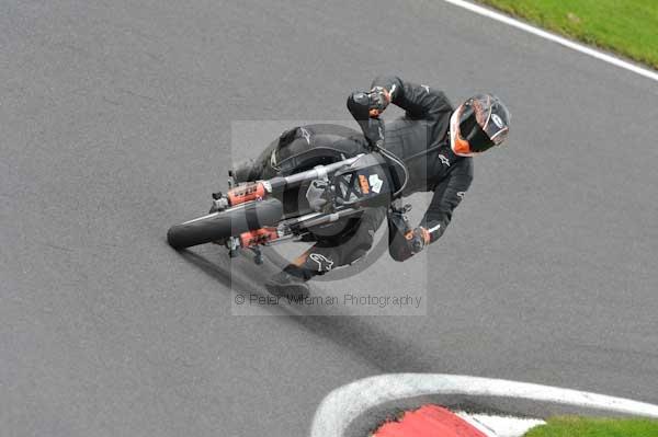 Motorcycle action photographs;cadwell;cadwell park photographs;event digital images;eventdigitalimages;motor racing louth lincolnshire;no limits trackday;peter wileman photography;trackday;trackday digital images;trackday photos
