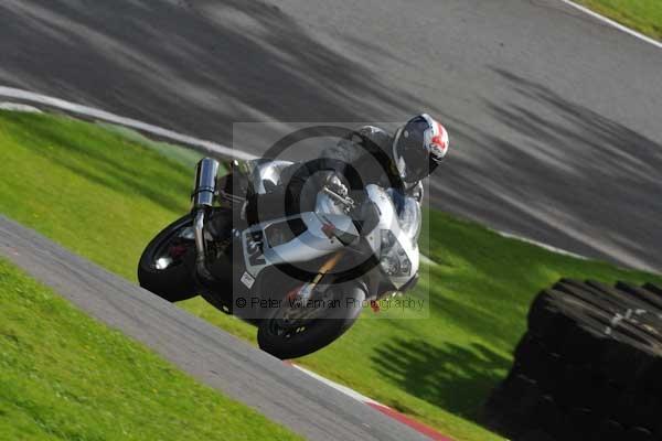 Motorcycle action photographs;cadwell;cadwell park photographs;event digital images;eventdigitalimages;motor racing louth lincolnshire;no limits trackday;peter wileman photography;trackday;trackday digital images;trackday photos