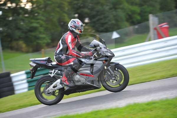 Motorcycle action photographs;cadwell;cadwell park photographs;event digital images;eventdigitalimages;motor racing louth lincolnshire;no limits trackday;peter wileman photography;trackday;trackday digital images;trackday photos