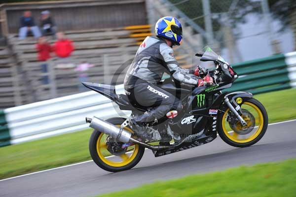 Motorcycle action photographs;cadwell;cadwell park photographs;event digital images;eventdigitalimages;motor racing louth lincolnshire;no limits trackday;peter wileman photography;trackday;trackday digital images;trackday photos