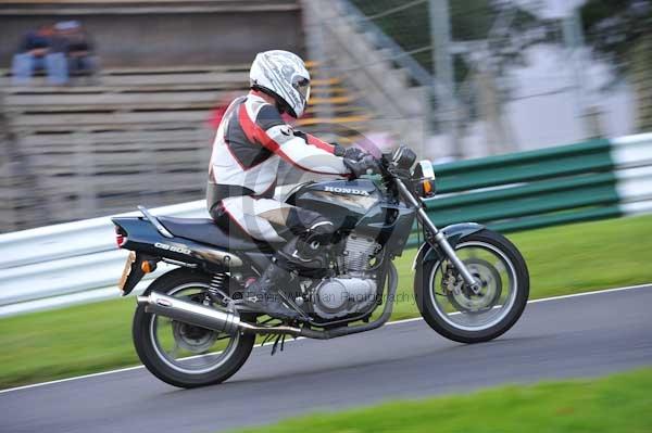 Motorcycle action photographs;cadwell;cadwell park photographs;event digital images;eventdigitalimages;motor racing louth lincolnshire;no limits trackday;peter wileman photography;trackday;trackday digital images;trackday photos