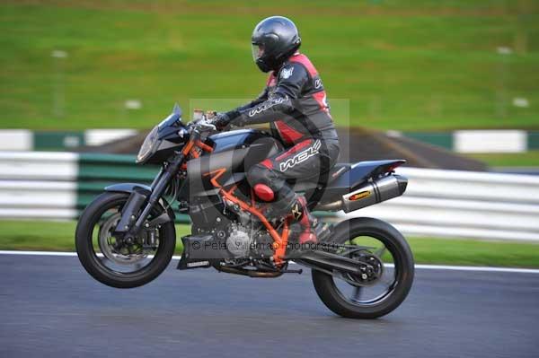 Motorcycle action photographs;cadwell;cadwell park photographs;event digital images;eventdigitalimages;motor racing louth lincolnshire;no limits trackday;peter wileman photography;trackday;trackday digital images;trackday photos