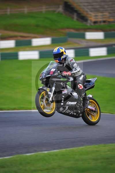 Motorcycle action photographs;cadwell;cadwell park photographs;event digital images;eventdigitalimages;motor racing louth lincolnshire;no limits trackday;peter wileman photography;trackday;trackday digital images;trackday photos