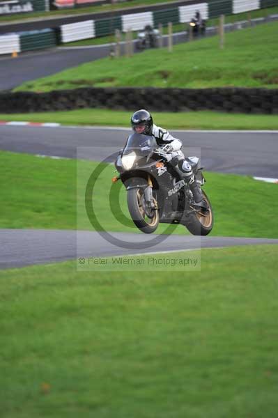 Motorcycle action photographs;cadwell;cadwell park photographs;event digital images;eventdigitalimages;motor racing louth lincolnshire;no limits trackday;peter wileman photography;trackday;trackday digital images;trackday photos