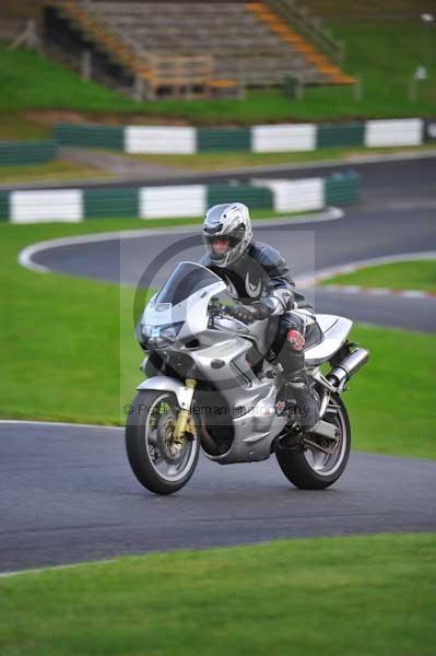 Motorcycle action photographs;cadwell;cadwell park photographs;event digital images;eventdigitalimages;motor racing louth lincolnshire;no limits trackday;peter wileman photography;trackday;trackday digital images;trackday photos