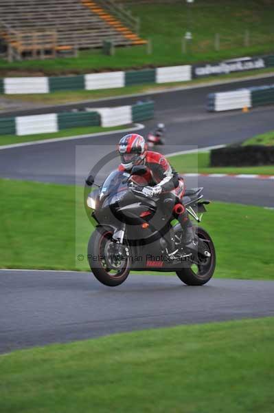 Motorcycle action photographs;cadwell;cadwell park photographs;event digital images;eventdigitalimages;motor racing louth lincolnshire;no limits trackday;peter wileman photography;trackday;trackday digital images;trackday photos
