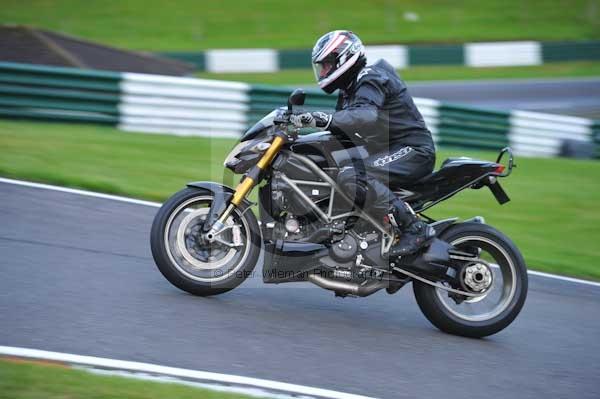 Motorcycle action photographs;cadwell;cadwell park photographs;event digital images;eventdigitalimages;motor racing louth lincolnshire;no limits trackday;peter wileman photography;trackday;trackday digital images;trackday photos