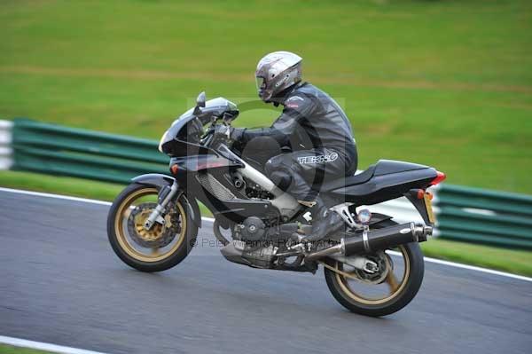 Motorcycle action photographs;cadwell;cadwell park photographs;event digital images;eventdigitalimages;motor racing louth lincolnshire;no limits trackday;peter wileman photography;trackday;trackday digital images;trackday photos