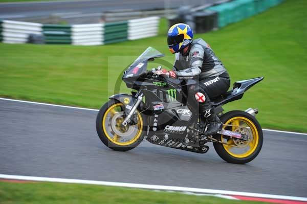 Motorcycle action photographs;cadwell;cadwell park photographs;event digital images;eventdigitalimages;motor racing louth lincolnshire;no limits trackday;peter wileman photography;trackday;trackday digital images;trackday photos