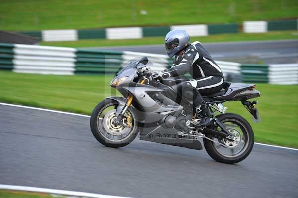 Motorcycle action photographs;cadwell;cadwell park photographs;event digital images;eventdigitalimages;motor racing louth lincolnshire;no limits trackday;peter wileman photography;trackday;trackday digital images;trackday photos
