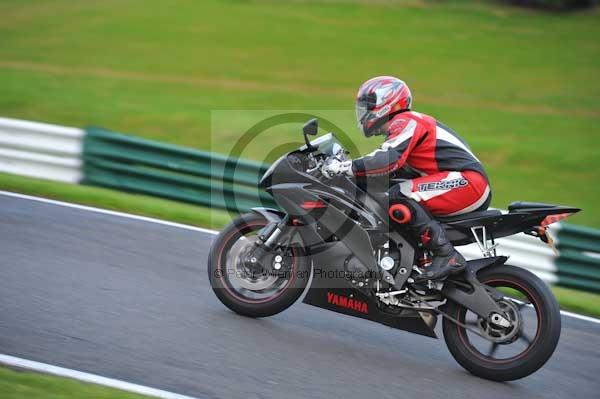 Motorcycle action photographs;cadwell;cadwell park photographs;event digital images;eventdigitalimages;motor racing louth lincolnshire;no limits trackday;peter wileman photography;trackday;trackday digital images;trackday photos