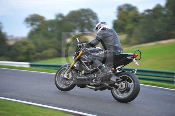 Motorcycle action photographs;cadwell;cadwell park photographs;event digital images;eventdigitalimages;motor racing louth lincolnshire;no limits trackday;peter wileman photography;trackday;trackday digital images;trackday photos