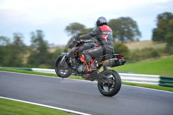 Motorcycle action photographs;cadwell;cadwell park photographs;event digital images;eventdigitalimages;motor racing louth lincolnshire;no limits trackday;peter wileman photography;trackday;trackday digital images;trackday photos