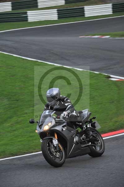 Motorcycle action photographs;cadwell;cadwell park photographs;event digital images;eventdigitalimages;motor racing louth lincolnshire;no limits trackday;peter wileman photography;trackday;trackday digital images;trackday photos