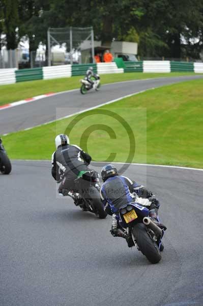 Motorcycle action photographs;cadwell;cadwell park photographs;event digital images;eventdigitalimages;motor racing louth lincolnshire;no limits trackday;peter wileman photography;trackday;trackday digital images;trackday photos
