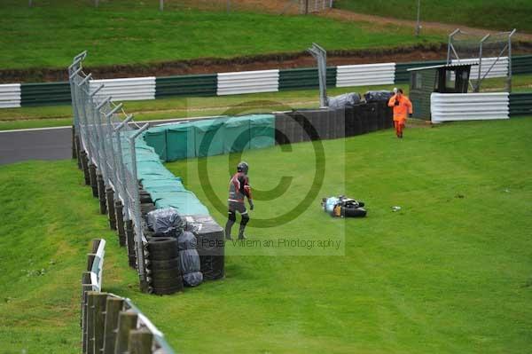 Motorcycle action photographs;cadwell;cadwell park photographs;event digital images;eventdigitalimages;motor racing louth lincolnshire;no limits trackday;peter wileman photography;trackday;trackday digital images;trackday photos