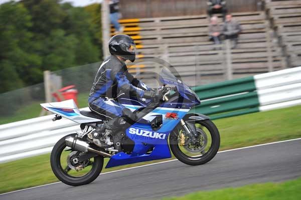 Motorcycle action photographs;cadwell;cadwell park photographs;event digital images;eventdigitalimages;motor racing louth lincolnshire;no limits trackday;peter wileman photography;trackday;trackday digital images;trackday photos