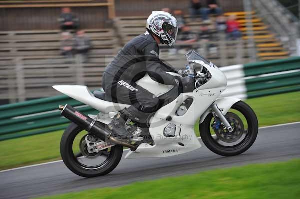 Motorcycle action photographs;cadwell;cadwell park photographs;event digital images;eventdigitalimages;motor racing louth lincolnshire;no limits trackday;peter wileman photography;trackday;trackday digital images;trackday photos