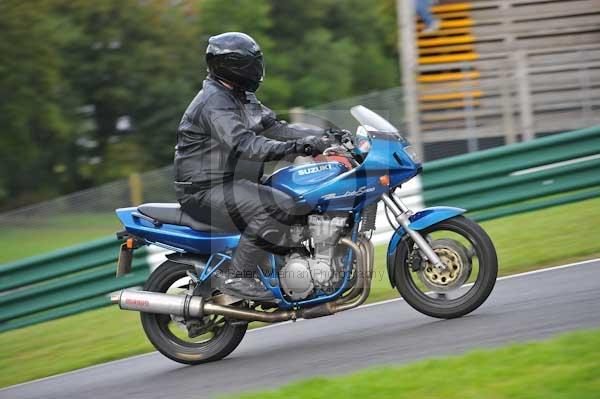Motorcycle action photographs;cadwell;cadwell park photographs;event digital images;eventdigitalimages;motor racing louth lincolnshire;no limits trackday;peter wileman photography;trackday;trackday digital images;trackday photos
