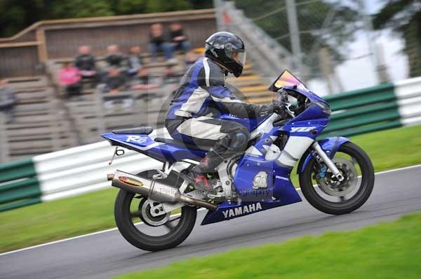 Motorcycle action photographs;cadwell;cadwell park photographs;event digital images;eventdigitalimages;motor racing louth lincolnshire;no limits trackday;peter wileman photography;trackday;trackday digital images;trackday photos