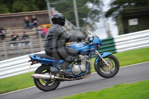Motorcycle action photographs;cadwell;cadwell park photographs;event digital images;eventdigitalimages;motor racing louth lincolnshire;no limits trackday;peter wileman photography;trackday;trackday digital images;trackday photos