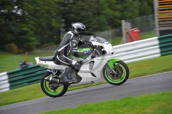 Motorcycle action photographs;cadwell;cadwell park photographs;event digital images;eventdigitalimages;motor racing louth lincolnshire;no limits trackday;peter wileman photography;trackday;trackday digital images;trackday photos