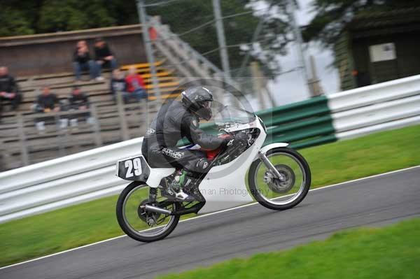 Motorcycle action photographs;cadwell;cadwell park photographs;event digital images;eventdigitalimages;motor racing louth lincolnshire;no limits trackday;peter wileman photography;trackday;trackday digital images;trackday photos