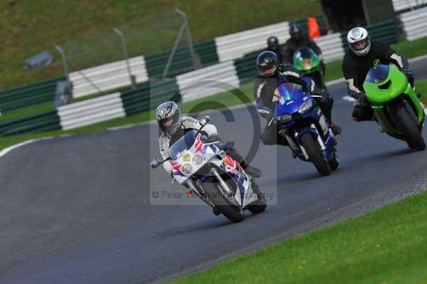 Motorcycle action photographs;cadwell;cadwell park photographs;event digital images;eventdigitalimages;motor racing louth lincolnshire;no limits trackday;peter wileman photography;trackday;trackday digital images;trackday photos
