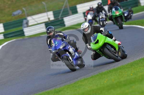 Motorcycle action photographs;cadwell;cadwell park photographs;event digital images;eventdigitalimages;motor racing louth lincolnshire;no limits trackday;peter wileman photography;trackday;trackday digital images;trackday photos