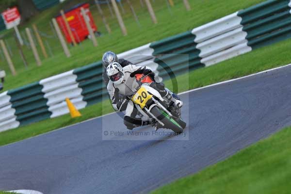 Motorcycle action photographs;cadwell;cadwell park photographs;event digital images;eventdigitalimages;motor racing louth lincolnshire;no limits trackday;peter wileman photography;trackday;trackday digital images;trackday photos