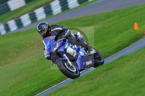 Motorcycle action photographs;cadwell;cadwell park photographs;event digital images;eventdigitalimages;motor racing louth lincolnshire;no limits trackday;peter wileman photography;trackday;trackday digital images;trackday photos