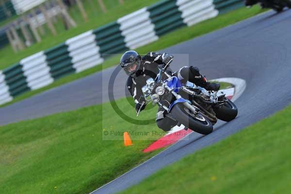 Motorcycle action photographs;cadwell;cadwell park photographs;event digital images;eventdigitalimages;motor racing louth lincolnshire;no limits trackday;peter wileman photography;trackday;trackday digital images;trackday photos