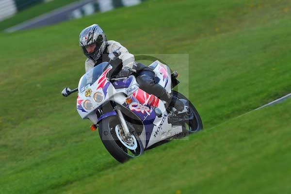 Motorcycle action photographs;cadwell;cadwell park photographs;event digital images;eventdigitalimages;motor racing louth lincolnshire;no limits trackday;peter wileman photography;trackday;trackday digital images;trackday photos