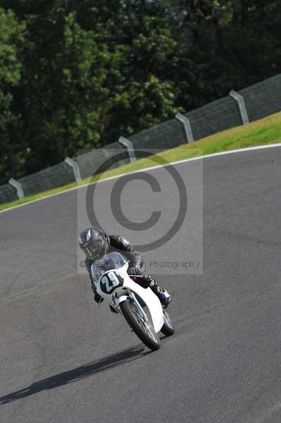 Motorcycle action photographs;cadwell;cadwell park photographs;event digital images;eventdigitalimages;motor racing louth lincolnshire;no limits trackday;peter wileman photography;trackday;trackday digital images;trackday photos