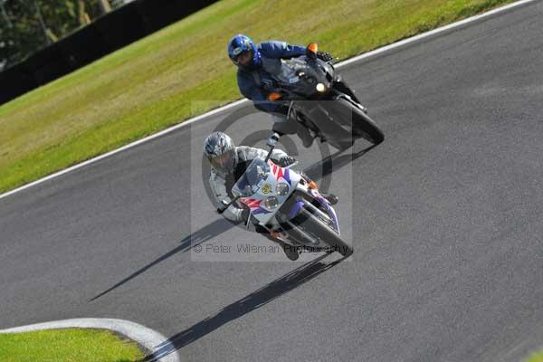 Motorcycle action photographs;cadwell;cadwell park photographs;event digital images;eventdigitalimages;motor racing louth lincolnshire;no limits trackday;peter wileman photography;trackday;trackday digital images;trackday photos