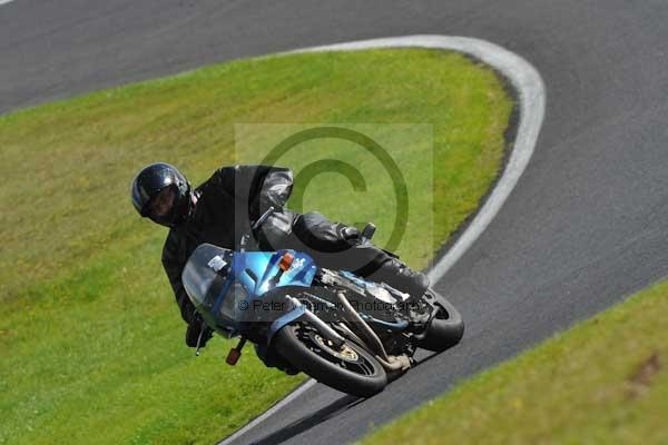 Motorcycle action photographs;cadwell;cadwell park photographs;event digital images;eventdigitalimages;motor racing louth lincolnshire;no limits trackday;peter wileman photography;trackday;trackday digital images;trackday photos