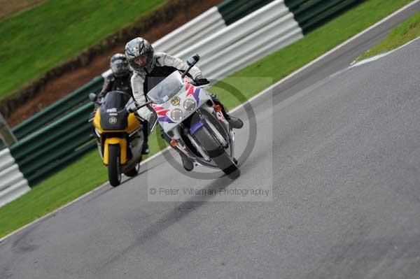 Motorcycle action photographs;cadwell;cadwell park photographs;event digital images;eventdigitalimages;motor racing louth lincolnshire;no limits trackday;peter wileman photography;trackday;trackday digital images;trackday photos