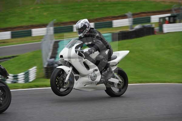 Motorcycle action photographs;cadwell;cadwell park photographs;event digital images;eventdigitalimages;motor racing louth lincolnshire;no limits trackday;peter wileman photography;trackday;trackday digital images;trackday photos