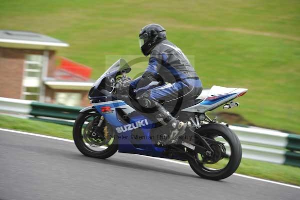 Motorcycle action photographs;cadwell;cadwell park photographs;event digital images;eventdigitalimages;motor racing louth lincolnshire;no limits trackday;peter wileman photography;trackday;trackday digital images;trackday photos