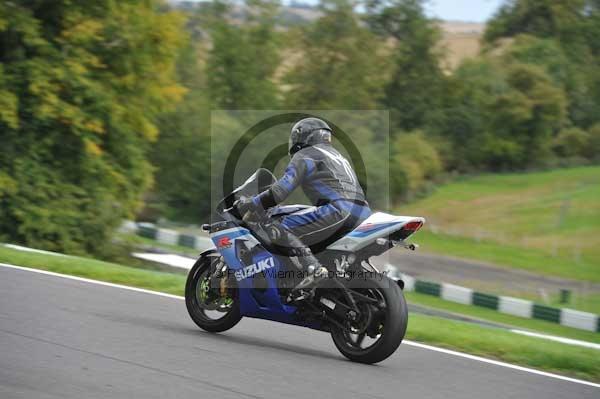 Motorcycle action photographs;cadwell;cadwell park photographs;event digital images;eventdigitalimages;motor racing louth lincolnshire;no limits trackday;peter wileman photography;trackday;trackday digital images;trackday photos