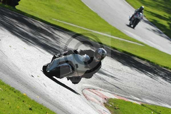 Motorcycle action photographs;cadwell;cadwell park photographs;event digital images;eventdigitalimages;motor racing louth lincolnshire;no limits trackday;peter wileman photography;trackday;trackday digital images;trackday photos