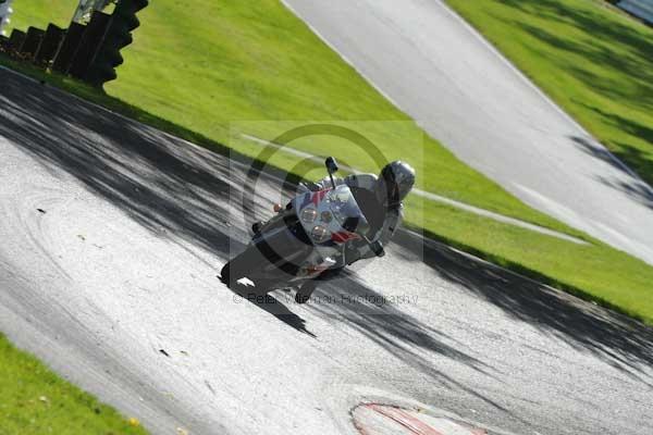 Motorcycle action photographs;cadwell;cadwell park photographs;event digital images;eventdigitalimages;motor racing louth lincolnshire;no limits trackday;peter wileman photography;trackday;trackday digital images;trackday photos