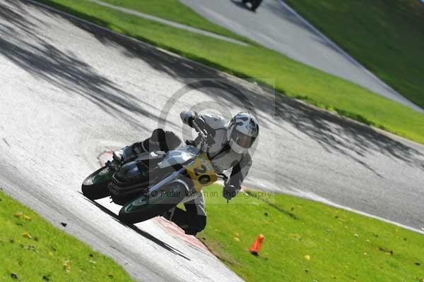 Motorcycle action photographs;cadwell;cadwell park photographs;event digital images;eventdigitalimages;motor racing louth lincolnshire;no limits trackday;peter wileman photography;trackday;trackday digital images;trackday photos