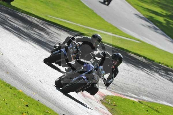 Motorcycle action photographs;cadwell;cadwell park photographs;event digital images;eventdigitalimages;motor racing louth lincolnshire;no limits trackday;peter wileman photography;trackday;trackday digital images;trackday photos