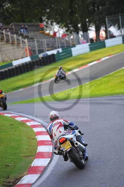 Motorcycle action photographs;cadwell;cadwell park photographs;event digital images;eventdigitalimages;motor racing louth lincolnshire;no limits trackday;peter wileman photography;trackday;trackday digital images;trackday photos