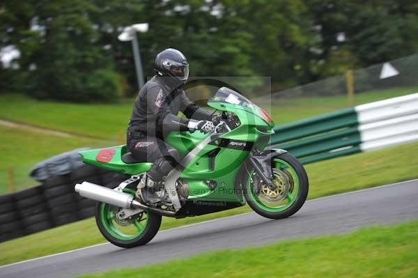 Motorcycle action photographs;cadwell;cadwell park photographs;event digital images;eventdigitalimages;motor racing louth lincolnshire;no limits trackday;peter wileman photography;trackday;trackday digital images;trackday photos